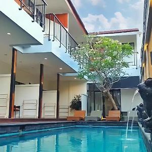 Hotel And Villa B52 Gili Air